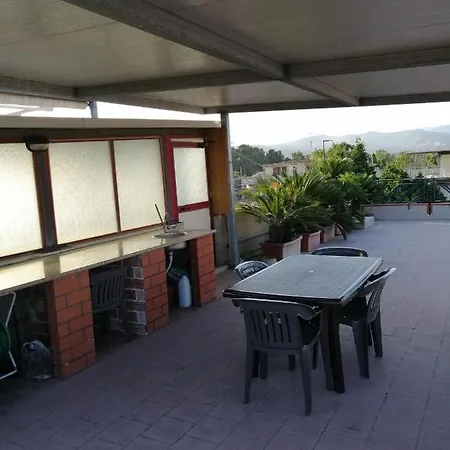 Appartement Casa 1 Sole - Mare - Montagna E Terrazza Panoramica