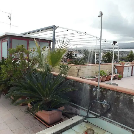Casa 1 Sole - Mare - Montagna E Terrazza Panoramica Appartement *