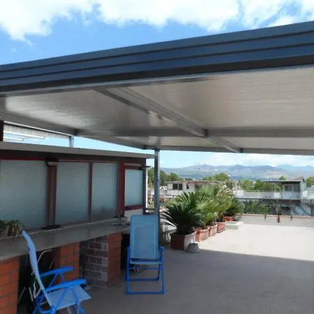Casa 1 Sole - Mare - Montagna - Con Terrazza Panoramica Appartement