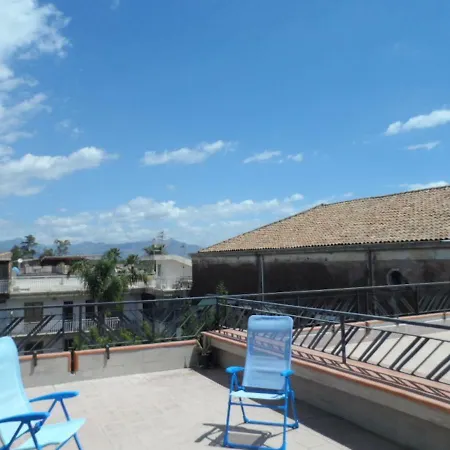 Casa 1 Sole - Mare - Montagna - Con Terrazza Panoramica Appartement
