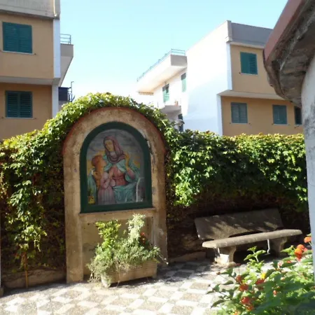 Casa 1 Sole - Mare - Montagna E Terrazza Panoramica Appartement Riposto