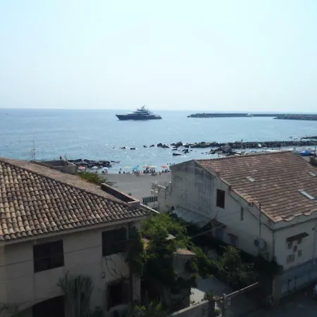 Appartement Casa 1 Sole - Mare - Montagna E Terrazza Panoramica