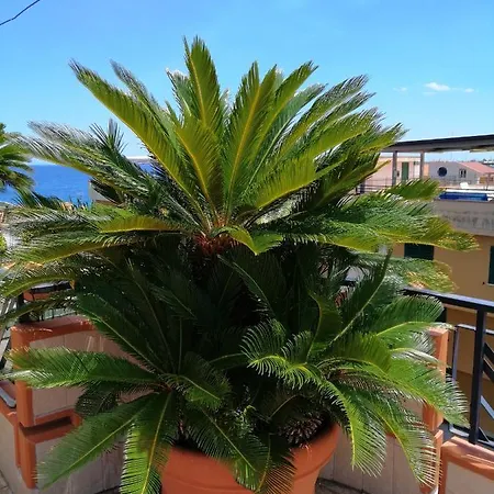 Casa 1 Sole - Mare - Montagna - Con Terrazza Panoramica Riposto