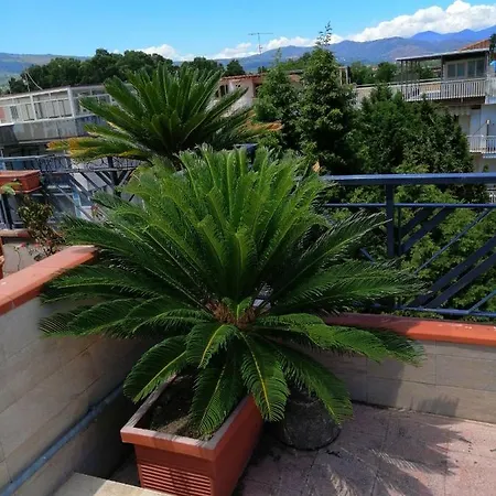 Casa 1 Sole - Mare - Montagna - Con Terrazza Panoramica Daire *