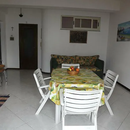 Casa 1 Sole - Mare - Montagna - Con Terrazza Panoramica Daire *