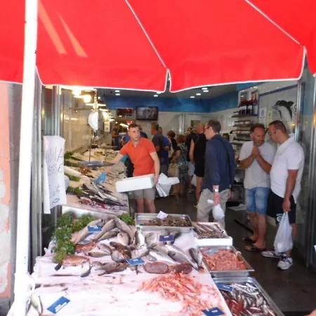 Casa 1 Sole - Mare - Montagna - Con Terrazza Panoramica Daire *