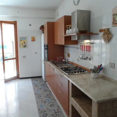 Daire Casa 1 Sole - Mare - Montagna - Con Terrazza Panoramica Riposto